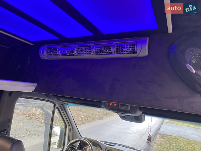 Микроавтобус Mercedes-Benz Sprinter 2019 в Киеве