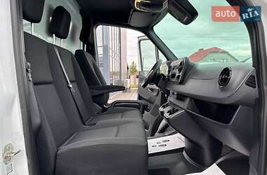 Грузовой фургон Mercedes-Benz Sprinter 2020 в 