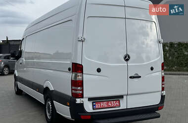 Вантажний фургон Mercedes-Benz Sprinter 2016 в 