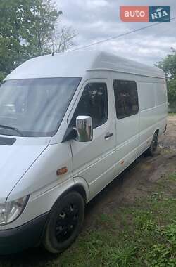 Микроавтобус Mercedes-Benz Sprinter 2000 в 
