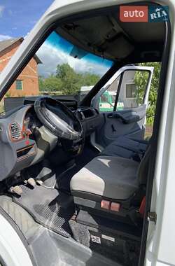 Микроавтобус Mercedes-Benz Sprinter 2000 в 