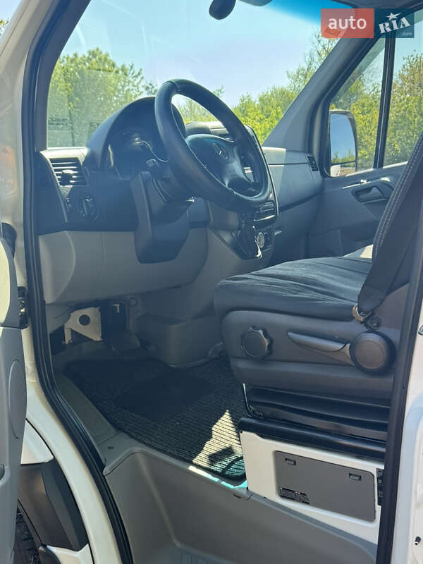 Вантажний фургон Mercedes-Benz Sprinter 2009 в Новій Водолагі