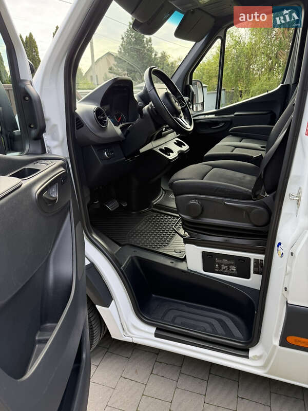 Вантажний фургон Mercedes-Benz Sprinter 2018 в Львові