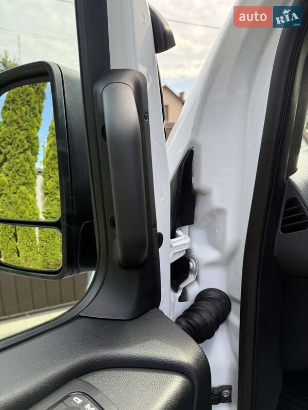 Вантажний фургон Mercedes-Benz Sprinter 2018 в Львові