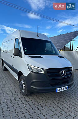 Грузовой фургон Mercedes-Benz Sprinter 2021 в 