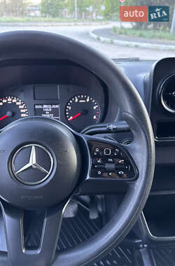 Грузовой фургон Mercedes-Benz Sprinter 2020 в 
