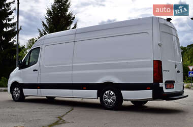 Грузовой фургон Mercedes-Benz Sprinter 2020 в 