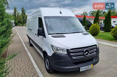 Грузовой фургон Mercedes-Benz Sprinter 2021 в 