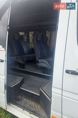 Микроавтобус Mercedes-Benz Sprinter 2004 в 