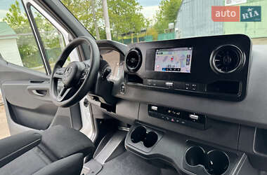Вантажний фургон Mercedes-Benz Sprinter 2019 в 