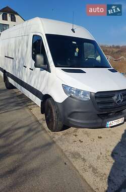 Грузовой фургон Mercedes-Benz Sprinter 2022 в Тячеве