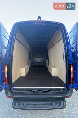 Вантажний фургон Mercedes-Benz Sprinter 2021 в 