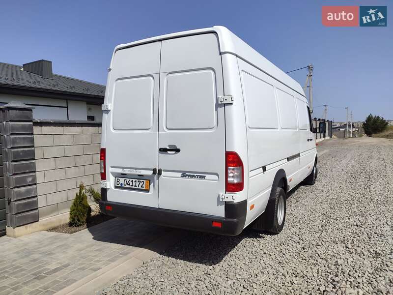 Грузовой фургон Mercedes-Benz Sprinter 2003 в Ровно