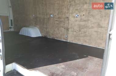 Грузовой фургон Mercedes-Benz Sprinter 2003 в 