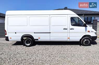 Грузовой фургон Mercedes-Benz Sprinter 2003 в 