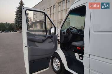 Грузовой фургон Mercedes-Benz Sprinter 2006 в 