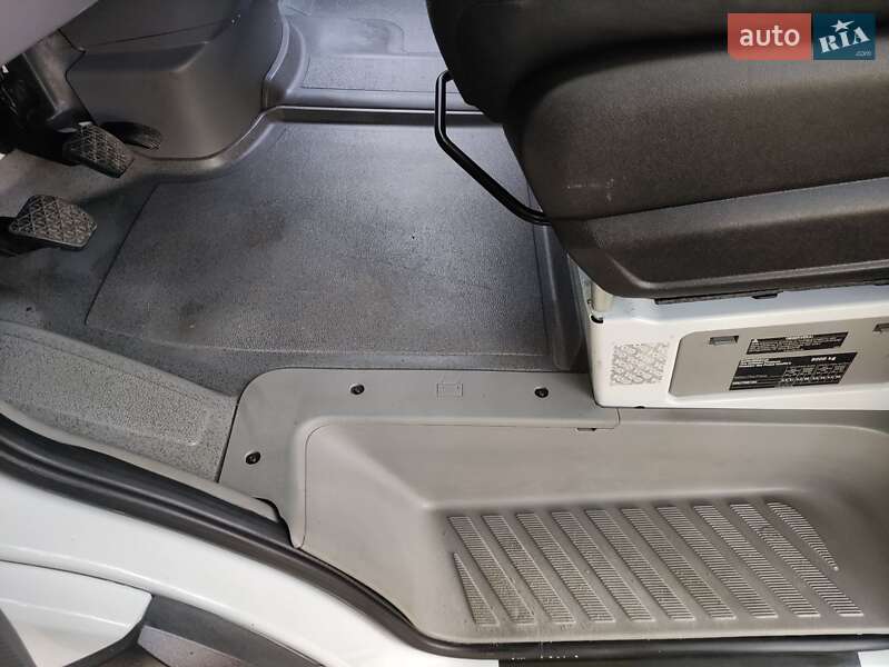 Грузовой фургон Mercedes-Benz Sprinter 2011 в Ровно