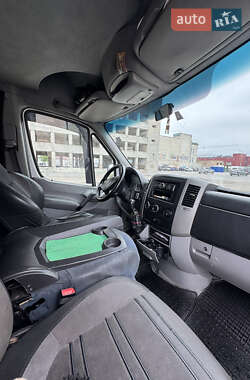 Вантажопасажирський фургон Mercedes-Benz Sprinter 2011 в 