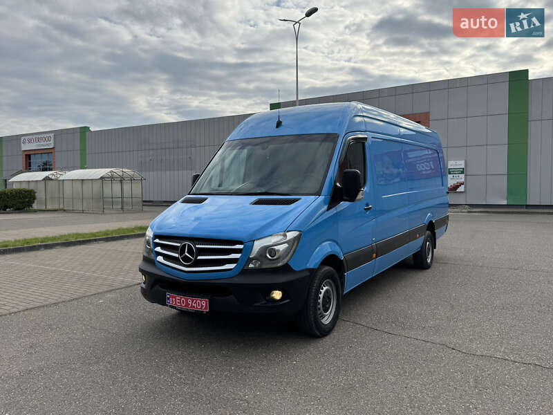Грузовой фургон Mercedes-Benz Sprinter 2016 в 