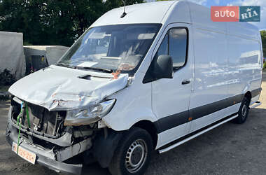 Грузовой фургон Mercedes-Benz Sprinter 2019 в 