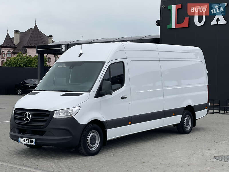 Грузовой фургон Mercedes-Benz Sprinter 2020 в 