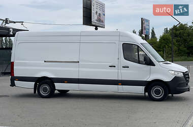 Грузовой фургон Mercedes-Benz Sprinter 2020 в 