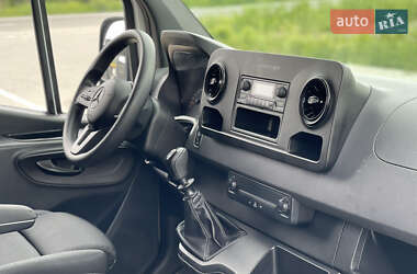 Грузовой фургон Mercedes-Benz Sprinter 2020 в 