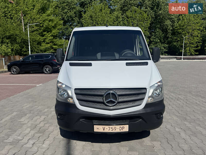 Вантажний фургон Mercedes-Benz Sprinter 2017 в Вінниці