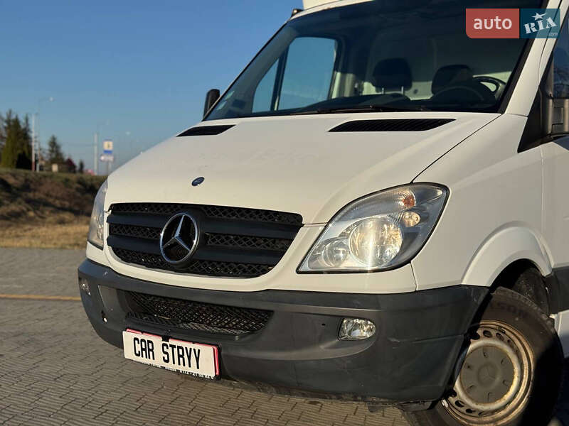 Борт Mercedes-Benz Sprinter 2011 в Стрые