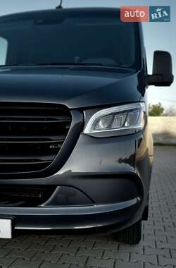 Вантажний фургон Mercedes-Benz Sprinter 2020 в 