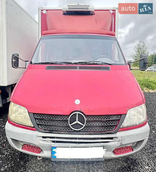 Mercedes-Benz Sprinter 2005