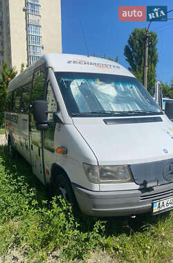 Пригородный автобус Mercedes-Benz Sprinter 1997 в Киеве