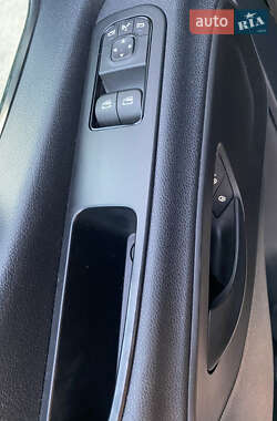Грузовой фургон Mercedes-Benz Sprinter 2022 в 