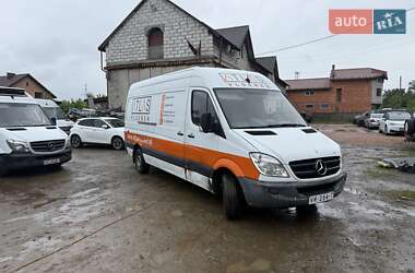 Грузовой фургон Mercedes-Benz Sprinter 2013 в Стрые