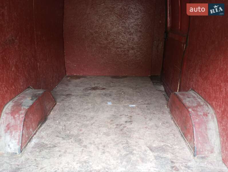 Грузовой фургон Mercedes-Benz Sprinter 2002 в Конотопе