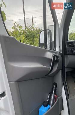 Грузовой фургон Mercedes-Benz Sprinter 2014 в 