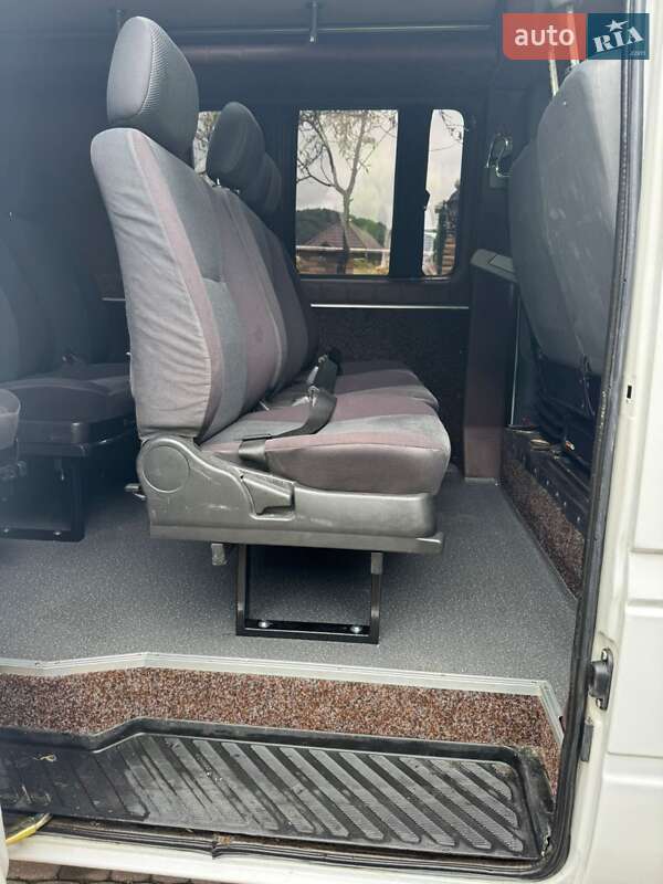 Мікроавтобус Mercedes-Benz Sprinter 2004 в Тячеві