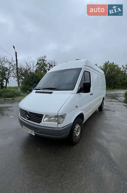 Грузовой фургон Mercedes-Benz Sprinter 1998 в Шпикове