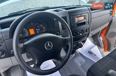 Грузовой фургон Mercedes-Benz Sprinter 2016 в 