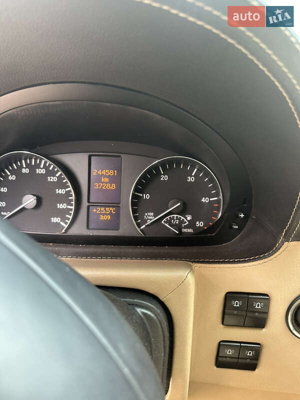 Вантажопасажирський фургон Mercedes-Benz Sprinter 2010 в Харкові