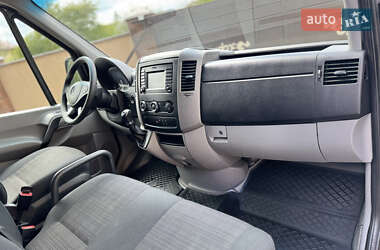 Грузовой фургон Mercedes-Benz Sprinter 2018 в 