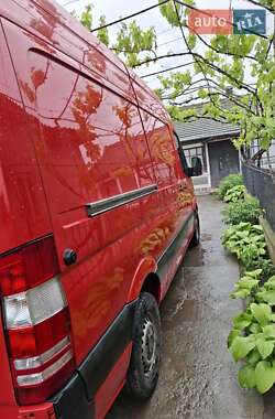 Грузовой фургон Mercedes-Benz Sprinter 2011 в 