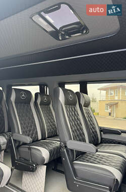 Мікроавтобус Mercedes-Benz Sprinter 2011 в 