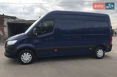 Грузовой фургон Mercedes-Benz Sprinter 2018 в 