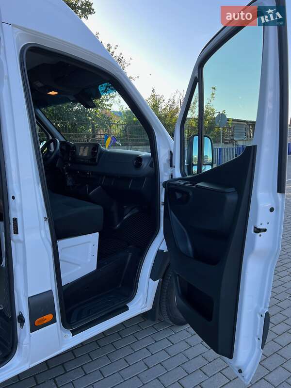 Вантажопасажирський фургон Mercedes-Benz Sprinter 2019 в Тернополі