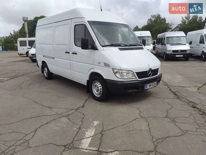 Грузовой фургон Mercedes-Benz Sprinter 2005 в Ровно