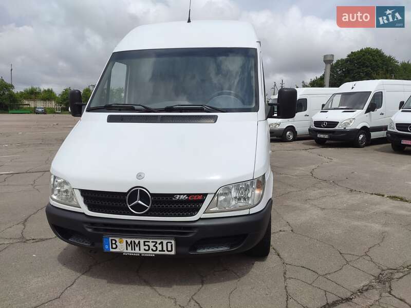 Грузовой фургон Mercedes-Benz Sprinter 2005 в Ровно