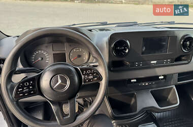 Вантажний фургон Mercedes-Benz Sprinter 2019 в 