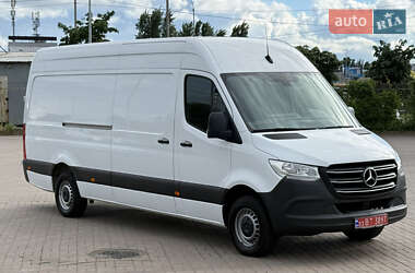 Вантажний фургон Mercedes-Benz Sprinter 2021 в 