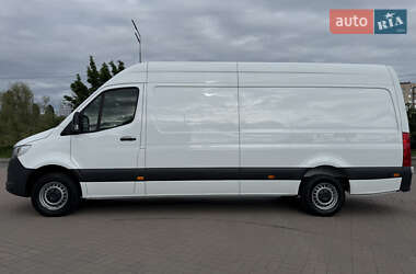 Вантажний фургон Mercedes-Benz Sprinter 2021 в 